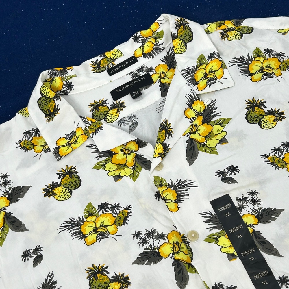 Banana Republic Hawaiian Shirt Men's XL White Pineapple Floral Loop Collar NEW